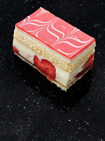 Joghurt-Erdbeer-Schnitte
