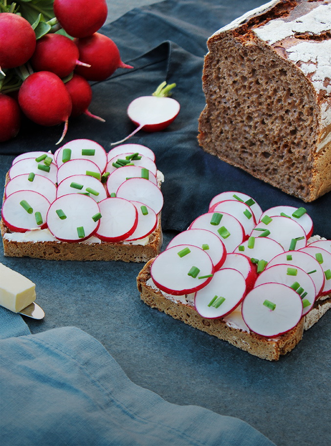 Tir. Roggenbrot mit Tiroler Radieschen